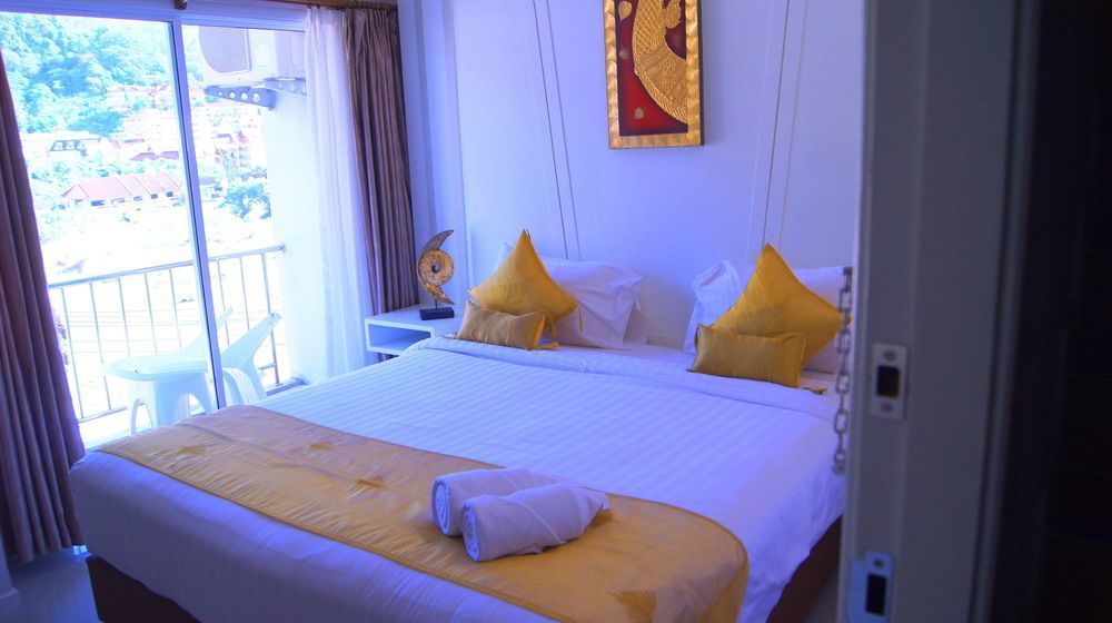 J Sweet Dream Boutique Hotel Phuket Patong Bagian luar foto