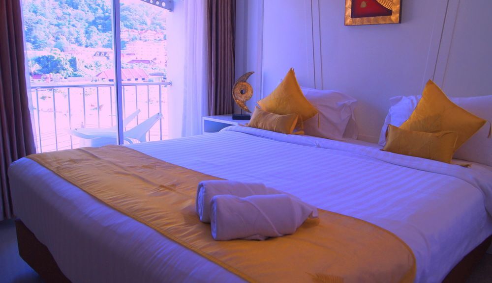 J Sweet Dream Boutique Hotel Phuket Patong Bagian luar foto