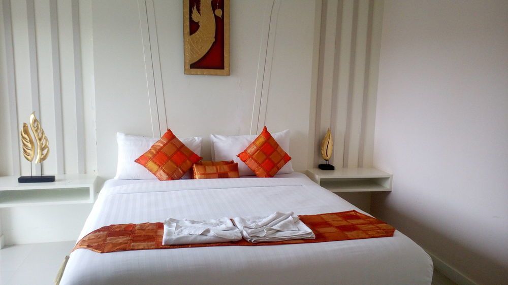 J Sweet Dream Boutique Hotel Phuket Patong Bagian luar foto