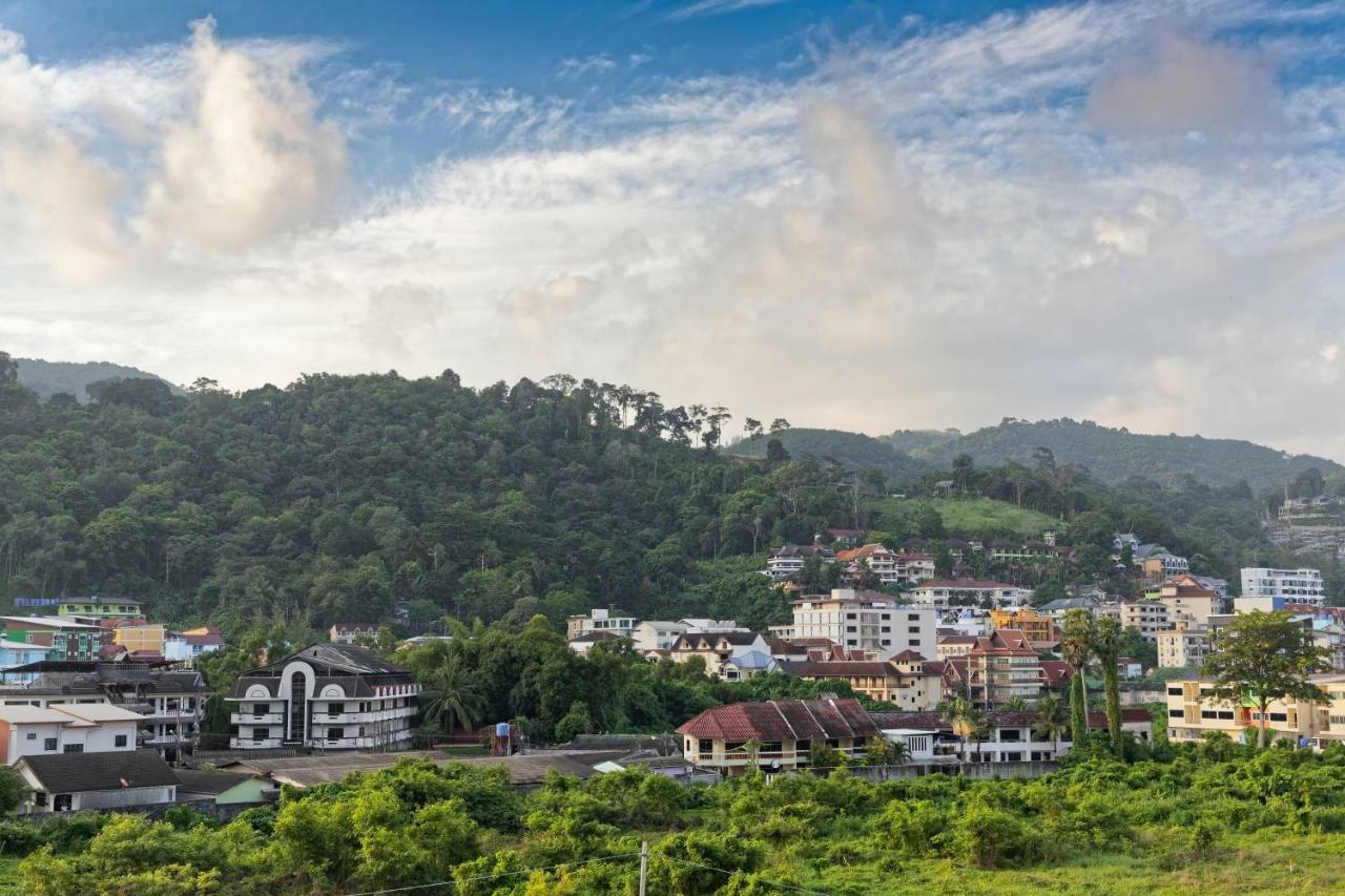 J Sweet Dream Boutique Hotel Phuket Patong Bagian luar foto