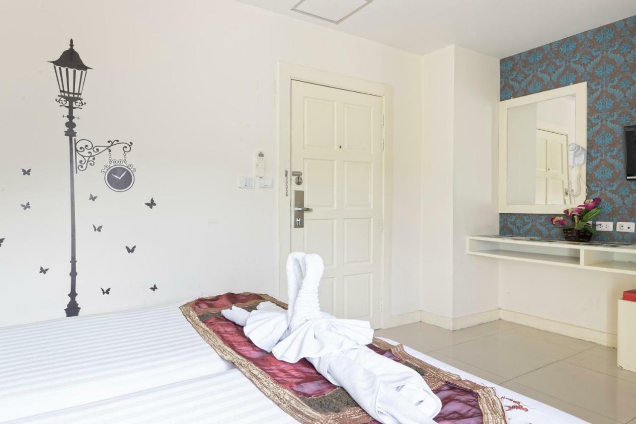 J Sweet Dream Boutique Hotel Phuket Patong Bagian luar foto