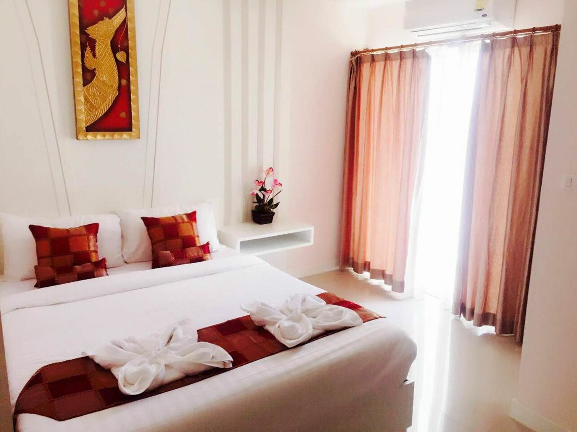 J Sweet Dream Boutique Hotel Phuket Patong Bagian luar foto